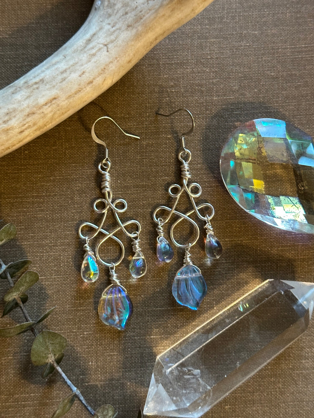 Elven Knot Dewdrop Earrings