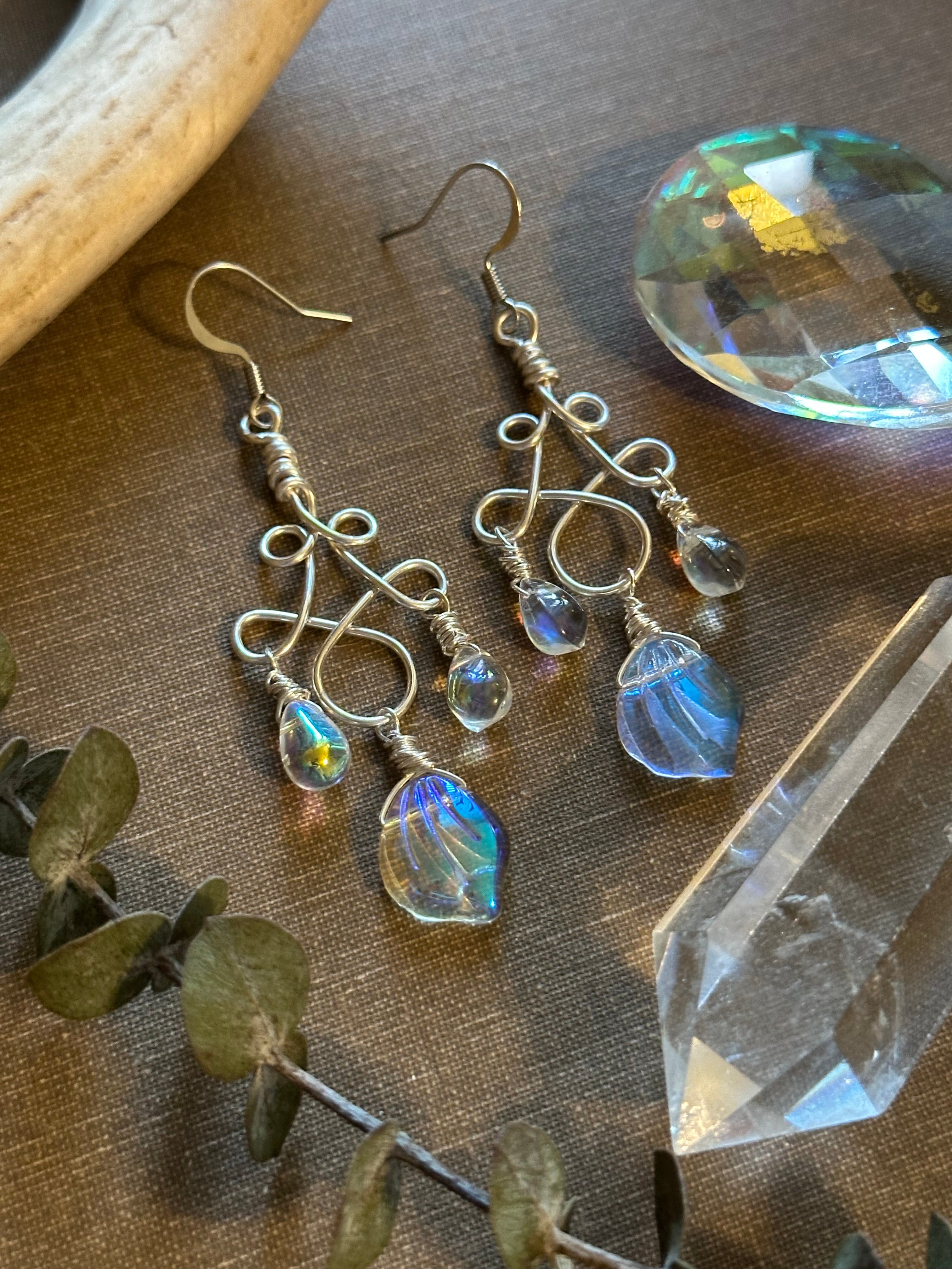 Elven Knot Dewdrop Earrings